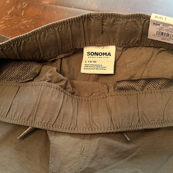 NWT Cargo Shorts 14/16 - Picture 3 of 4